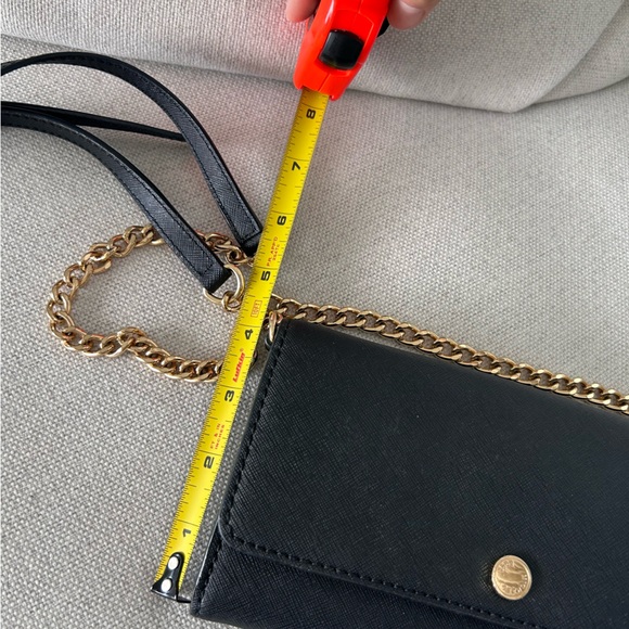 Michael Kors Saffiano Leather 2-in-1 Convertible Wallet Crossbody Bag. - Picture 8 of 8